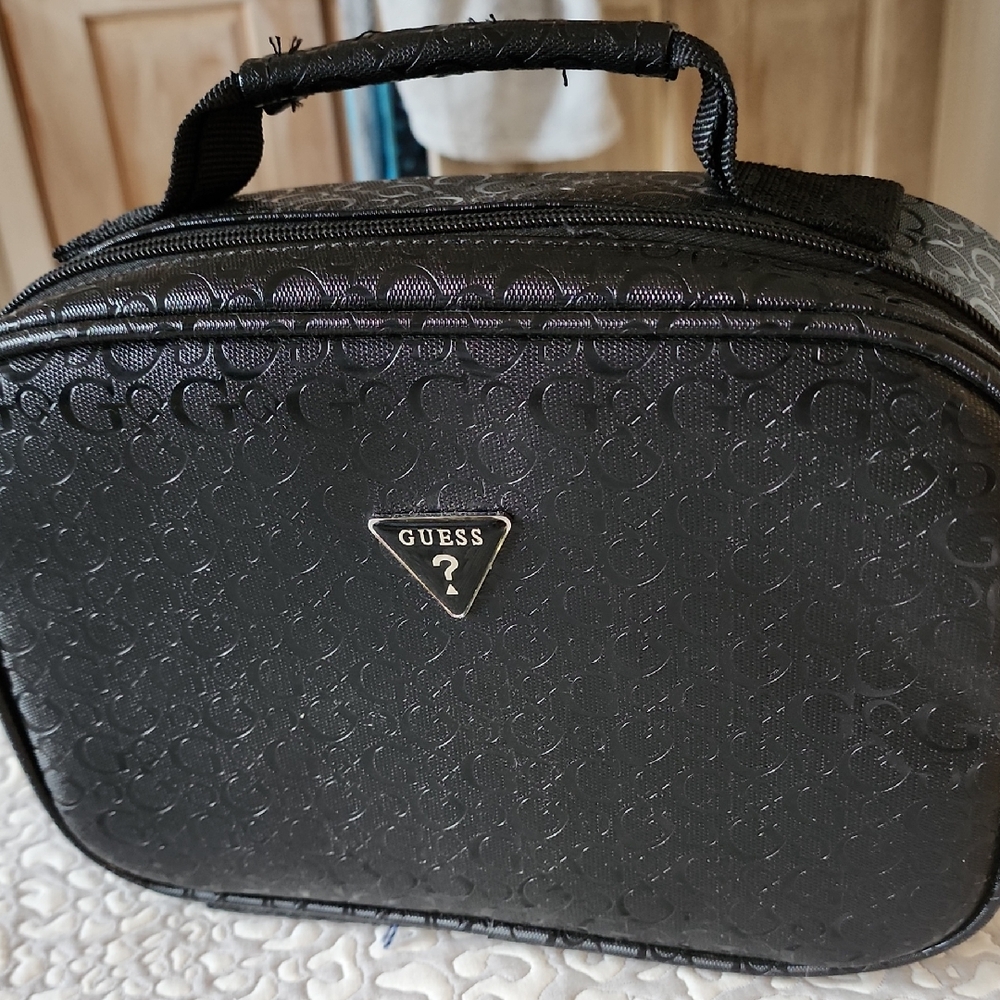 Guess lunch box